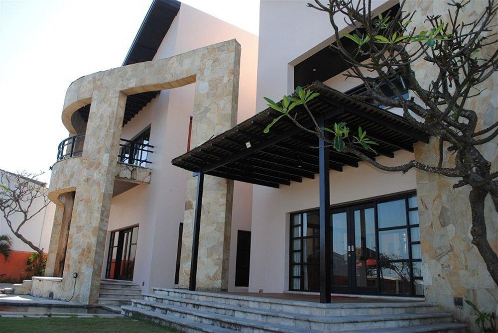 Suarti Resort, Villas & Gallery 케트웰 외부 사진