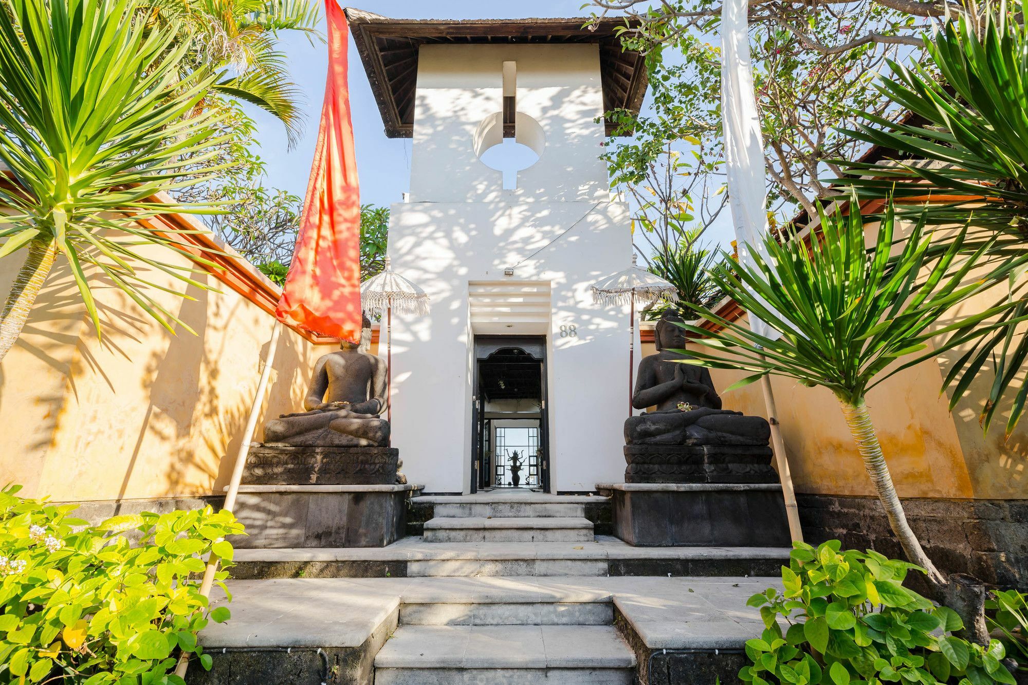 Suarti Resort, Villas & Gallery 케트웰 외부 사진