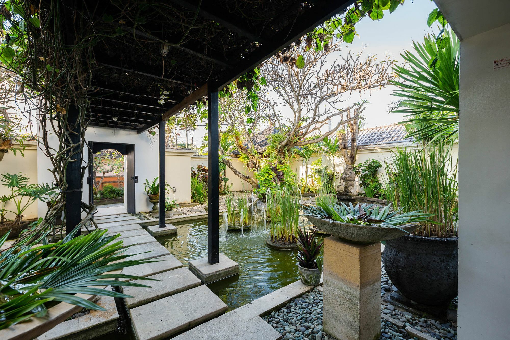 Suarti Resort, Villas & Gallery 케트웰 외부 사진